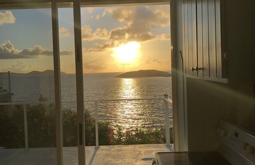 Estate Johns Folly Villa | Hermosa casa frente al mar con piscina de entrenamiento!