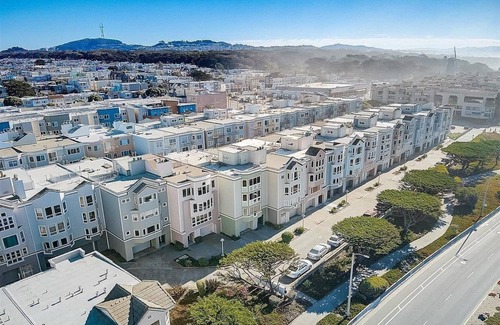 Outer Richmond Condominio | Hermoso condominio Oceanside