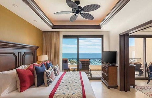 Los Cangrejos II y III Complejo | Beautiful one Bedroom master suite at Rancho San Lucas with 18 hole golf course.