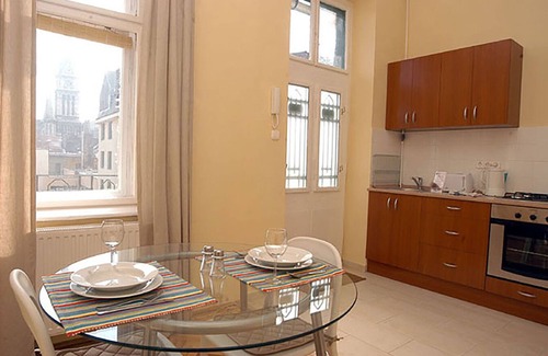 Belso-Ferencvaros Apartamento | Beautiful one bed next to Danube in charming Budapest