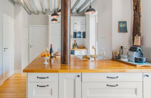 5th Arrondissement Apartamento | Beautiful Parisian Apartment Full of Light
