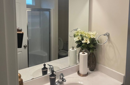 Burlington Casa | Beautiful Peaceful Home Close to Elon University