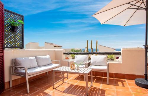 Bahia de Casares Apartamento | Beautiful penthouse in Casares with rooftop terrace and seaview