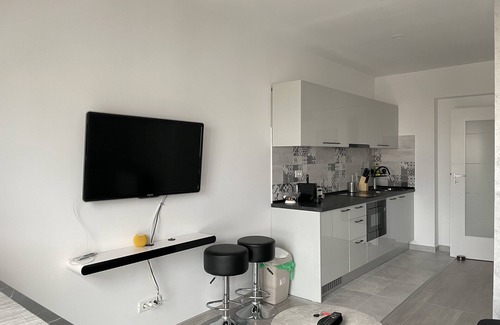 Militari Condominio | Beautiful Penthouse Lakeview W18