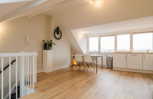 Scheldebuurt Apartamento | Beautiful penthouse near Rai and centre