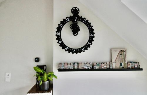 Scheldebuurt Apartamento | Beautiful penthouse near Rai and centre