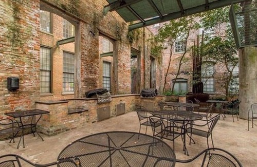 Arts/Warehouse District Condominio | Beautiful penthouse unit in the warehouse district of New Orleans