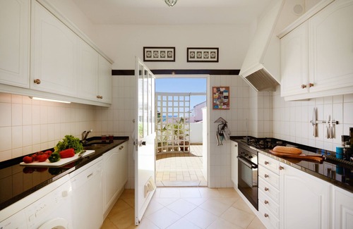 Carvoeiro Apartamento | Precioso ático con vistas al mar ya 30 metros de la playa.