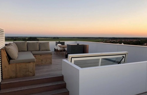 Cadzand-Bad Apartamento | Precioso ático con espectaculares vistas al mar y piscina