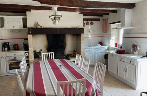 Coulaures Casa | BEL ENSEMBLE PERIGOURDIN 8/12 personas PISCINA PRIVADA EN EL OREE DE UN BOSQUE