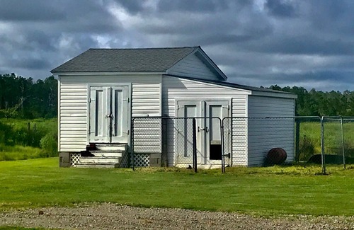 Engelhard Casa | Beautiful pet friendly lodge in a quaint fishing village and sleeps 16