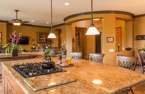 La Quinta Casa | Hermosa PGA West House con piscina y vistas despejadas a la montaña