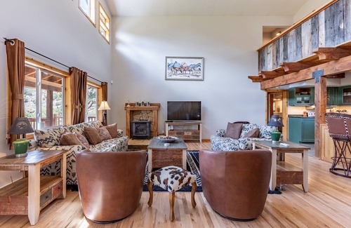 Salida Casa | Beautiful Poncha Creek House