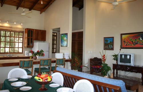 Playa Flamingo Villa | VILLAS CASA LOMA (Villa 4) - EL MEJOR SECRETO DE FLAMINGO BEACH POR MÁS DE 30 AÑOS