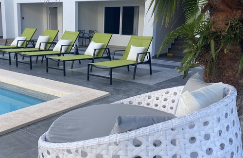 Salt Gut Apartamento | Beautiful poolside room