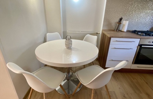 Roznava Apartamento | Beautiful poolside oasis - Apartment Gemer
