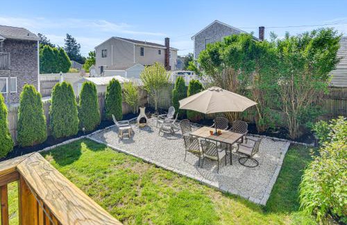 Portsmouth Casa | Beautiful Portsmouth Cottage By the Sea with Jacuzzi