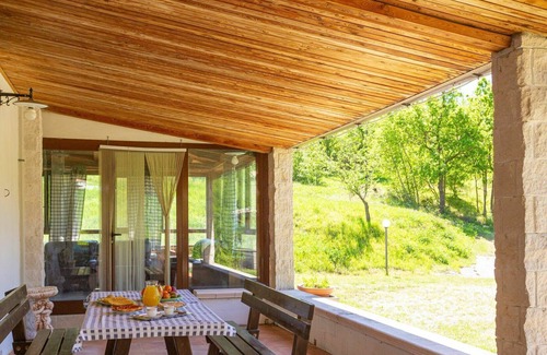 Taranta Peligna Casa | Preciosa casa de vacaciones privada para 10 personas con TV, mascotas permitida y aparcamiento