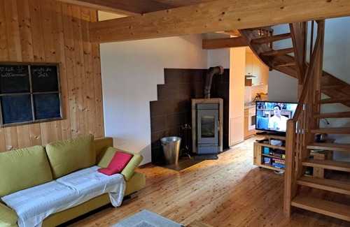 Liebenfels Casa | Maravillosa casa de vacaciones privada para 5 personas con TV y terraza