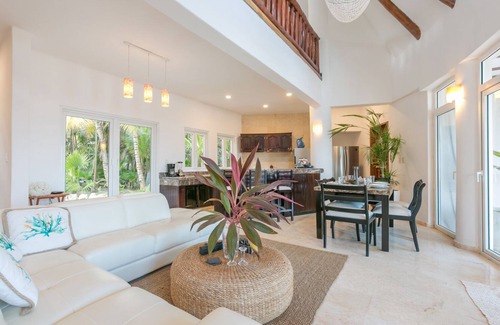 Tulum Villa | BEAUTIFUL PRIVATE BEACH FRONT LUXURY VILLA RETREAT