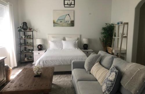 Palm Valley Casa | Beautiful Private Casita/Guesthouse w/Kitchen, Access to Pool/Spa