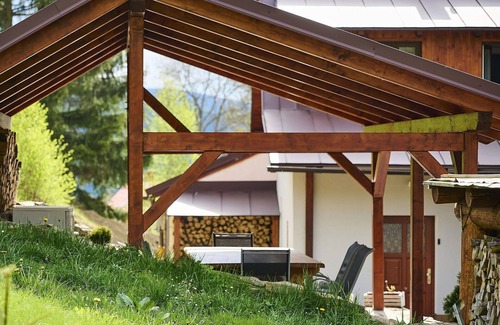 Tanvald Casa | Casa de vacaciones privada con WIFI, TV, patio, mascotas permitida, vista panorámica, aparcamiento