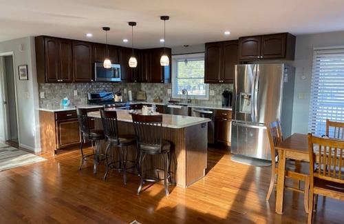 Custer Casa | Beautiful private handicap accessible home, close to Custer and Michelson Trail.