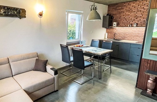 Chlapowo Casa | Maravillosa casa de vacaciones privada para 4 personas con WIFI, TV, terraza y aparcamiento