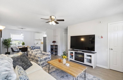 Westgate Casa | Beautiful Private Home and Patio