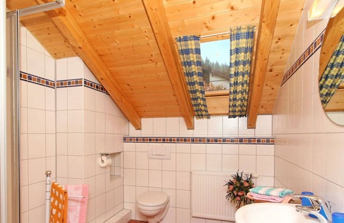 Regenhutte Casa | Maravillosa casa de vacaciones privada con WIFI, TV, terraza, mascotas permitida y aparcamiento