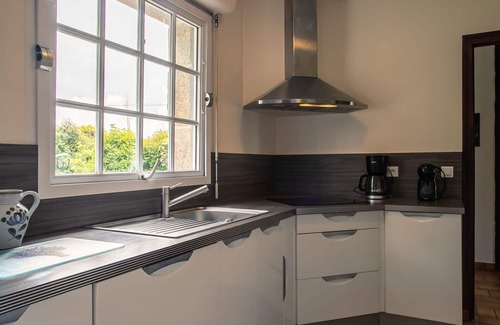 Berven Casa | Maravillosa casa de vacaciones privada con WIFI, TV, patio, mascotas permitida y aparcamiento