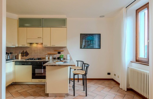Valsolda Casa | Maravillosa casa de vacaciones privada con WIFI, TV, terraza, mascotas permitida y aparcamiento