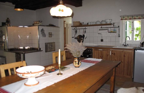 Schwanberg Casa | Preciosa casa de vacaciones privada para 5 personas con TV, patio, mascotas permitida y aparcamiento