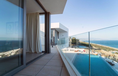 Manilva Villa | Estupenda casa de vacaciones privada con WIFI, A/C, piscina privada, TV, terraza, aparcamiento