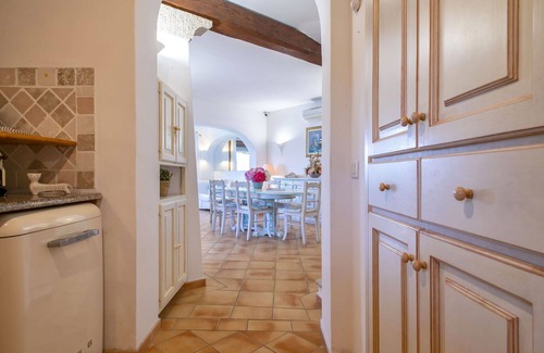 La Conia Villa | Maravillosa casa de vacaciones privada con A/C, WIFI, TV, patio, mascotas permitida y aparcamiento