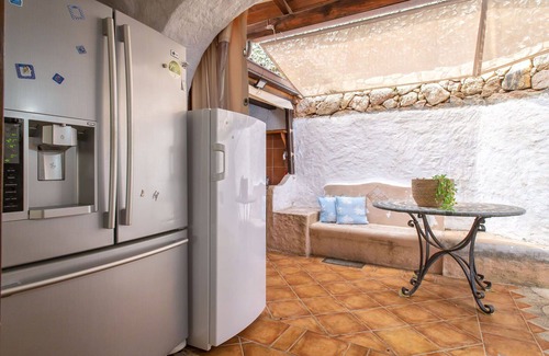 La Conia Villa | Maravillosa casa de vacaciones privada con A/C, WIFI, TV, patio, mascotas permitida y aparcamiento