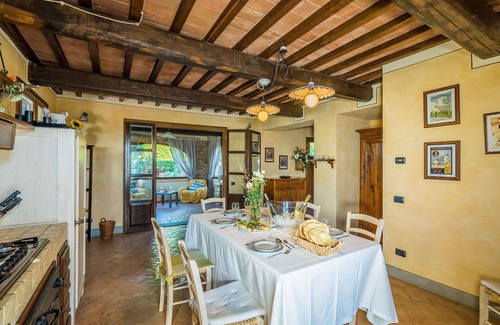 Montaione Villa | Casa de vacaciones con piscina, jacuzzi, A/C, WIFI, TV, balcón