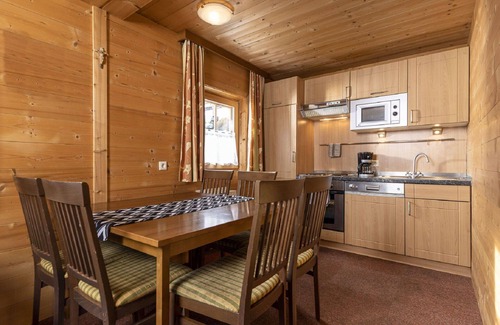 Schwendau Casa | Maravillosa casa de vacaciones privada con WIFI, TV, terraza, mascotas permitida y aparcamiento
