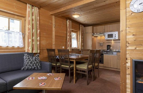 Schwendau Casa | Maravillosa casa de vacaciones privada con WIFI, TV, terraza, mascotas permitida y aparcamiento