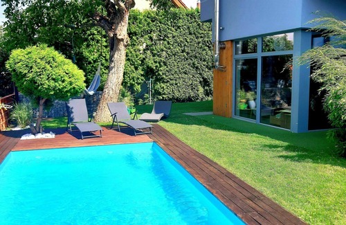 Reporyje Casa | Estupenda casa de vacaciones privada con piscina privada, WIFI, TV, patio y aparcamiento