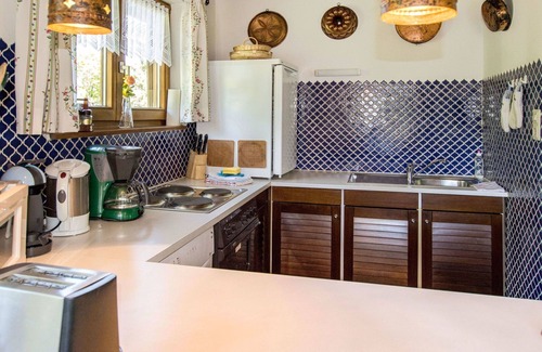 Lend Casa | Preciosa casa de vacaciones privada con WIFI, TV, terraza, mascotas permitida y aparcamiento