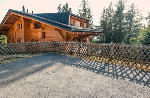 Villars-sur-Ollon Casa | Preciosa casa de vacaciones privada para 9 personas con WIFI, TV, patio y aparcamiento