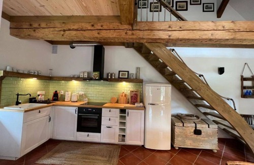 Stupná Casa | Maravillosa casa de vacaciones privada con WIFI, TV, terraza, mascotas permitida y aparcamiento