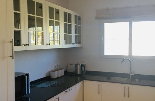 La Sabatera Villa | Hermosa villa privada en Moraira 5-7 minutos a pie de tiendas, bares, piscina extra grande