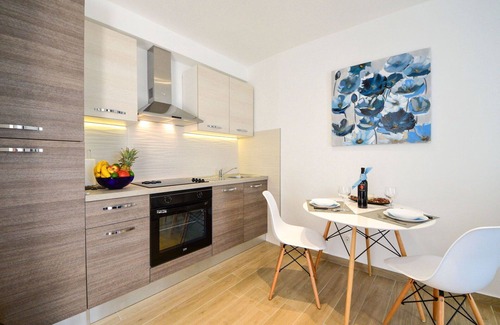 Rijeka Casa | Estupenda casa de vacaciones privada para 2 personas con WIFI, A/C, TV, terraza y aparcamiento