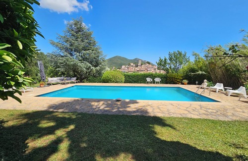 Le Revest-les-Eaux Villa | Villa con piscina, cerca de la playa, para 9 personas, 5 dormitorios