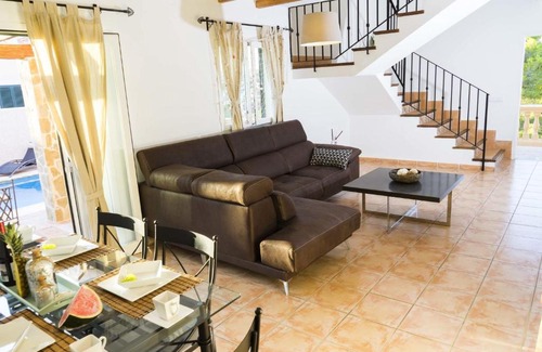 Cala Romantica Villa | Preciosa propiedad de 65 m² con terraza y un pequeño jardín