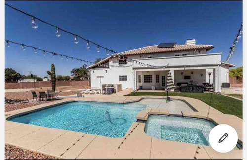 Peoria Casa | Beautiful property in Peoria with 7 bedrooms, 4.5 baths & pool! Close to stadium