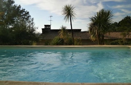 Draguignan Villa | Hermosa propiedad en zona privada con piscina cubierta y al aire libre