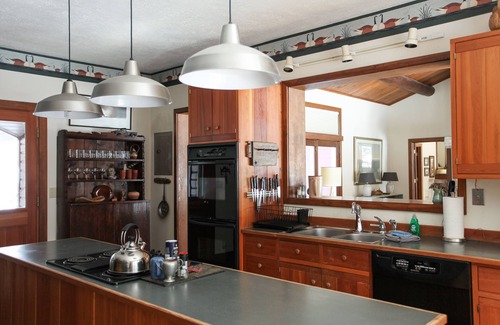 Livingston Casa | Beautiful property, spectacular view. House + guest house, close to Yellowstone.
